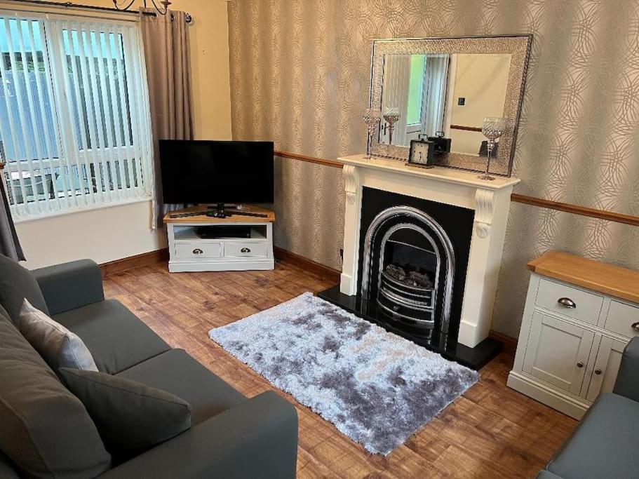 Well Presented 2 Bedroom House Village Holiday Let Strensall 外观 照片